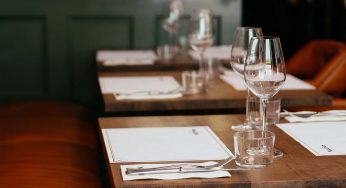 Ristoranti al chiuso e stadi: <br> ecco che cosa riapre da oggi