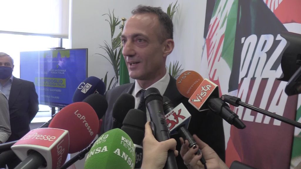 Roma, l'ex pentastellato De Vito entra in Forza Italia