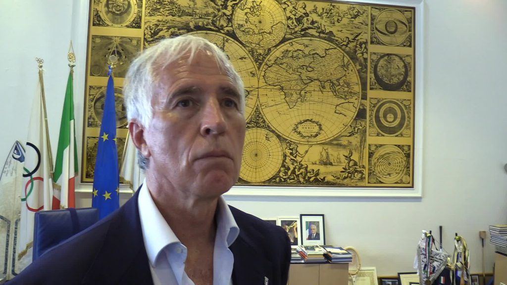 Malagò: "Giocatori inginocchiati? Sta a coscienza singoli"