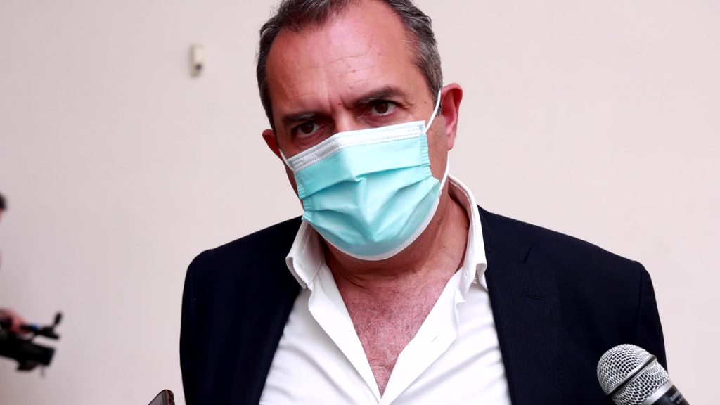 Ddl Zan, De Magistris: "Le leggi non le approva il Vaticano"