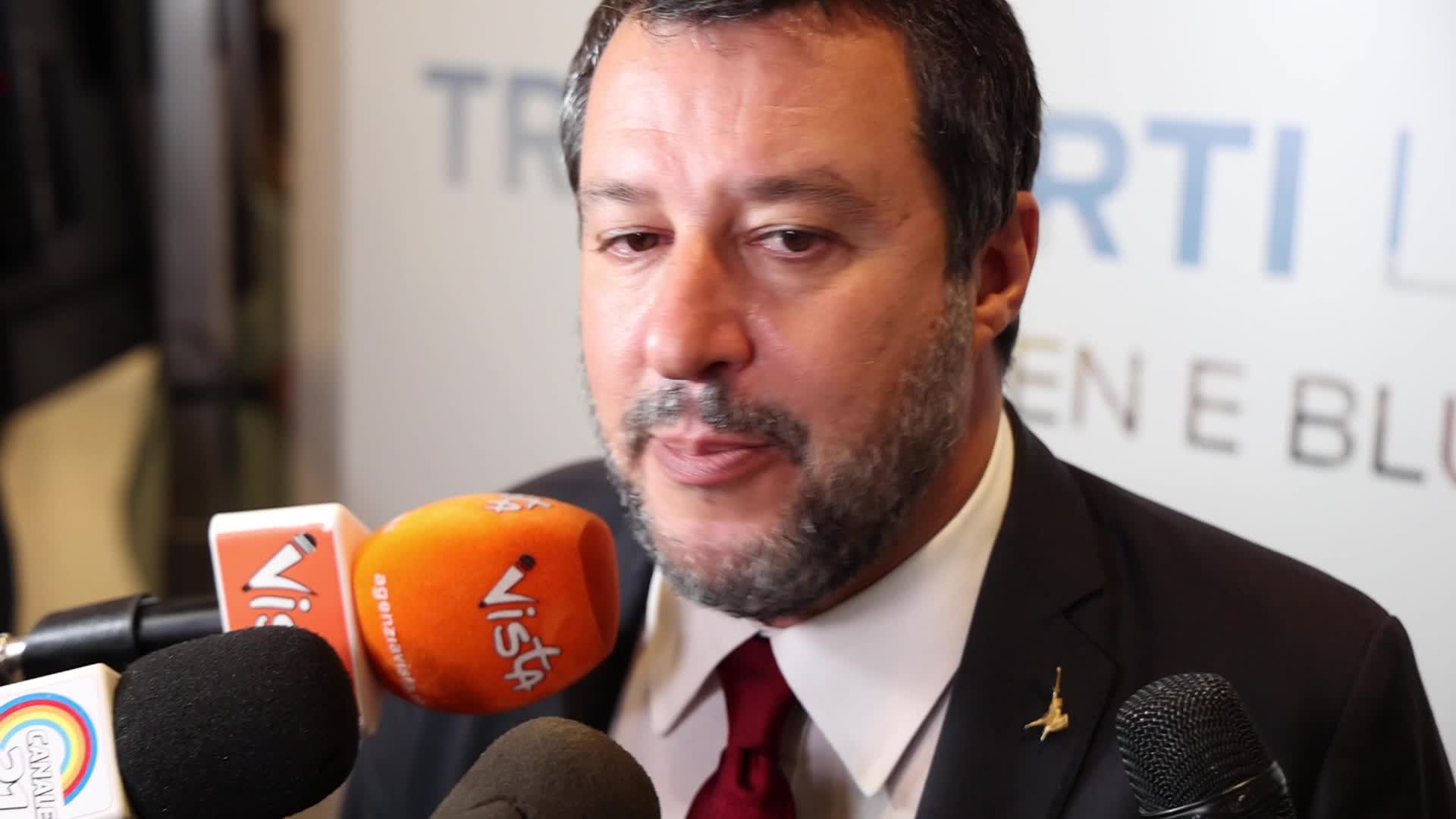 Pestaggi in carcere, Salvini: "No a numeri identificativi su divise"
