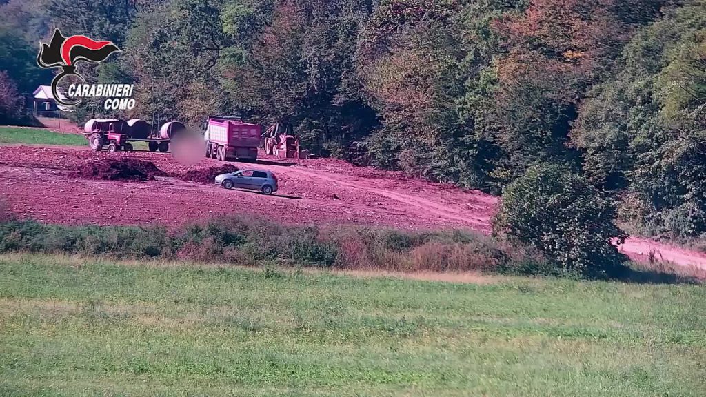 Sversavano rifiuti vicino alle falde acquifere, sei arresti tra Como e Milano