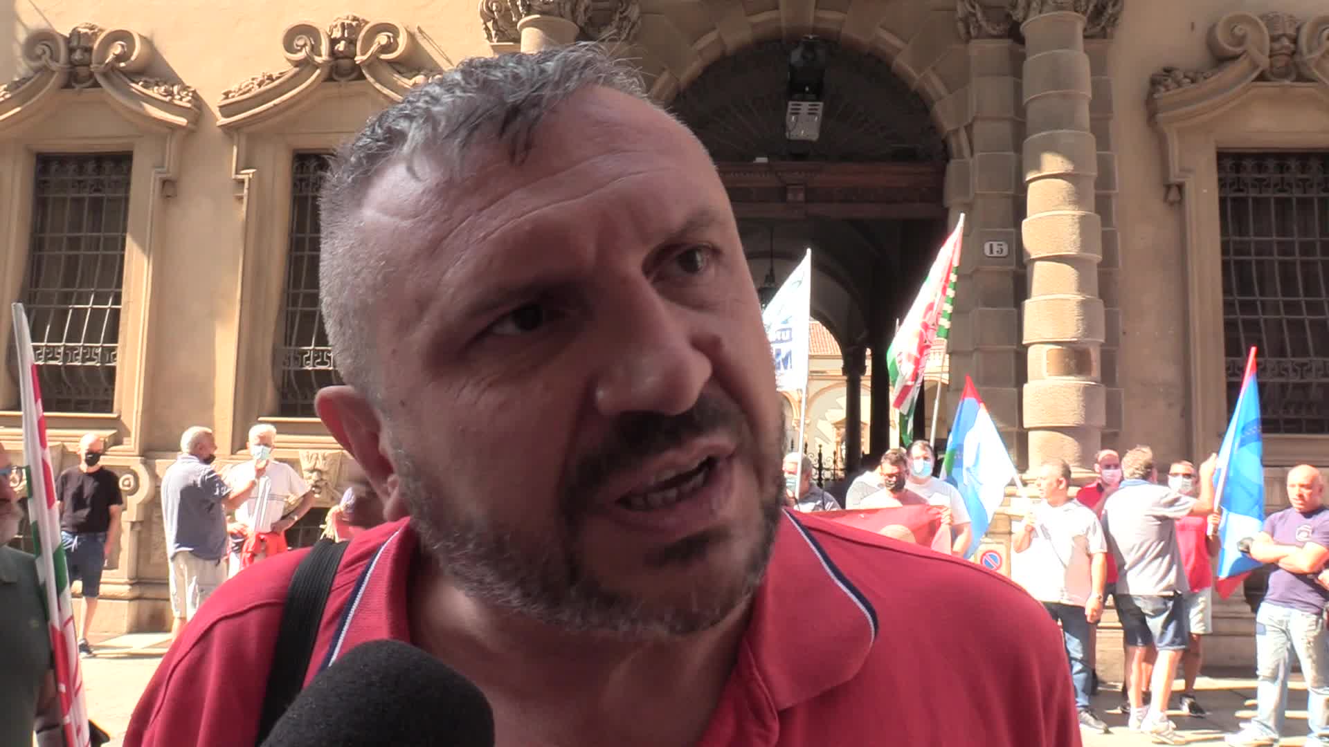 Ex Embraco, i lavoratori: "Cosa serve Giorgetti? Meglio Chiellini"