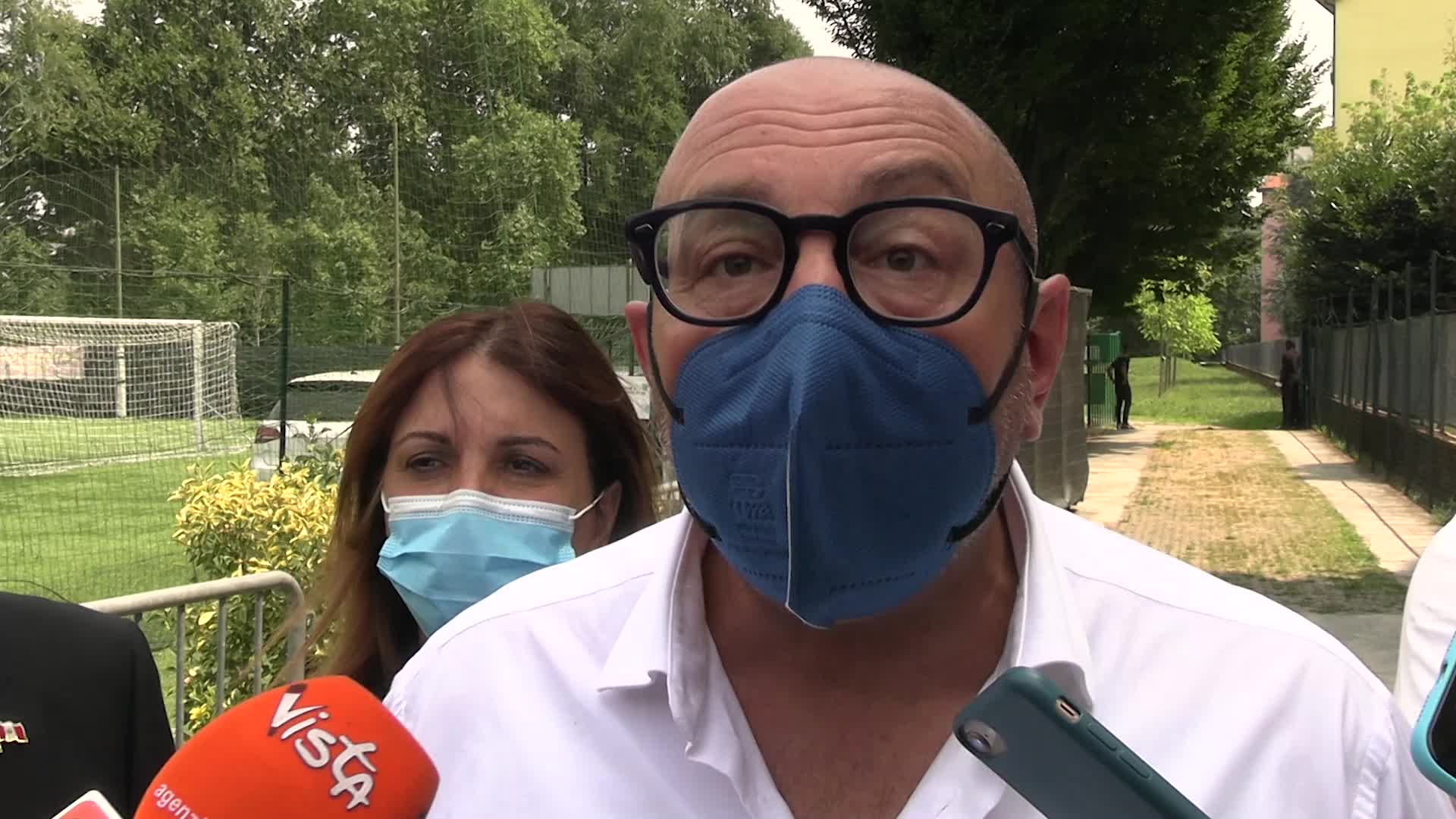 Milano, Bernardo: "Armato in ospedale? Sì, ma mai in corsia"