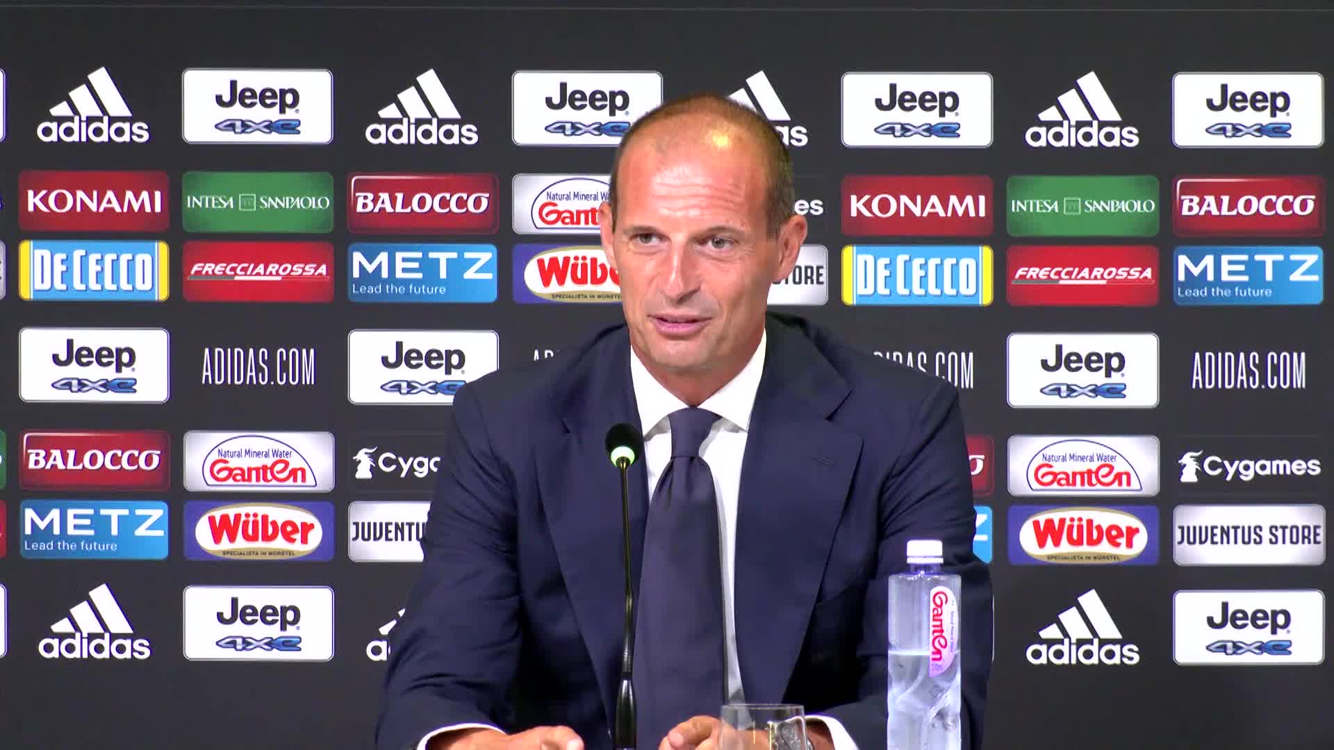 Allegri show: "Max is back", tornano le battute scambiate con i media