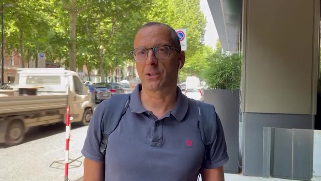 Pesaro, no vax sotto casa di Ricci: "Mandato ai legali, denuncio tutti"