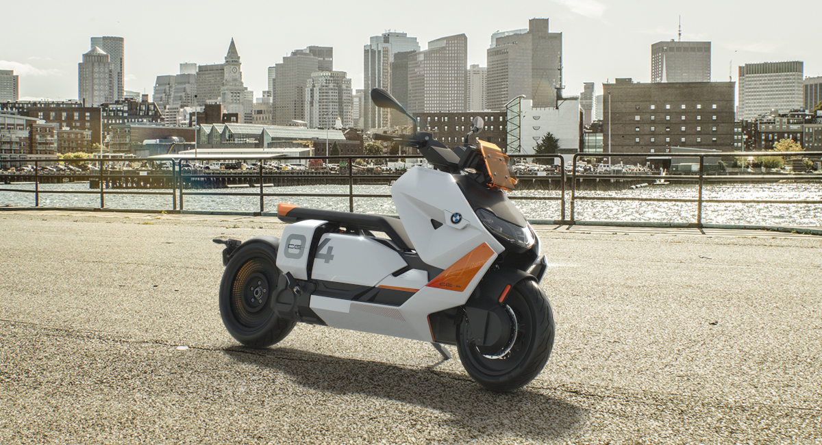 Lo scooter elettrico BMW che sembra uscito da Akira