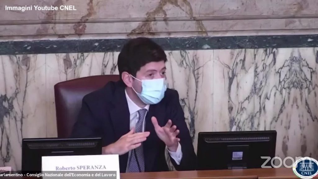 Cure domiciliari, nel Pnrr 4 miliardi di investimenti per la sanità post pandemica