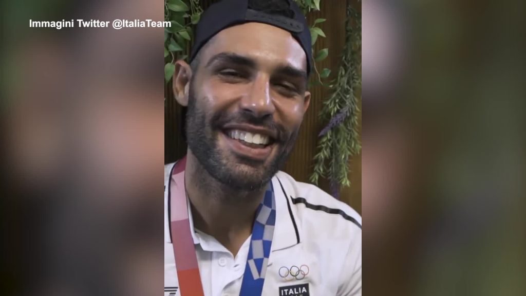 Olimpiadi, Busà dopo l'oro nel karate canta Modugno per la gioia - VIDEO