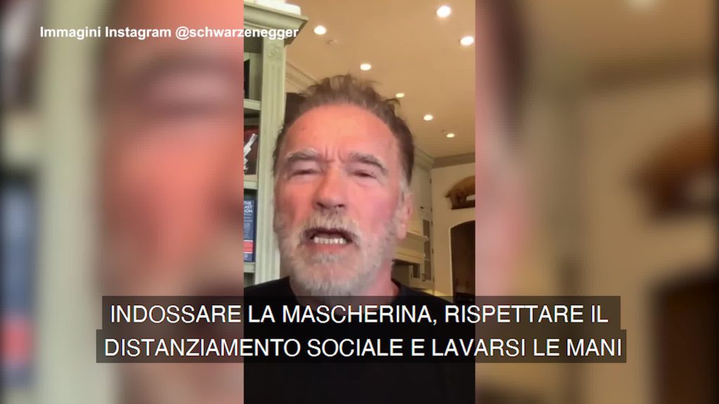 Schwarzenegger contro i no-vax: "Niente mascherina? sei stupido". VIDEO