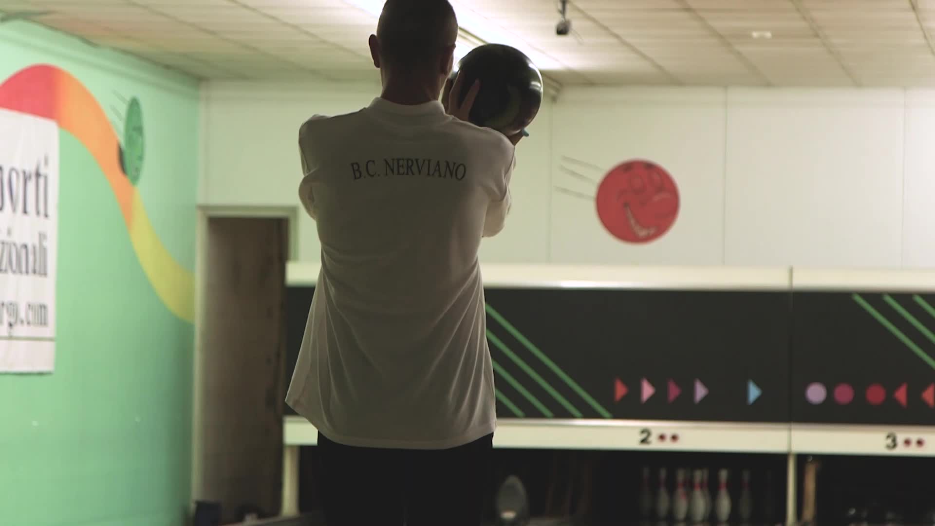 Andrea, campione di bowling non vedente e lo "strike" alla disabilità