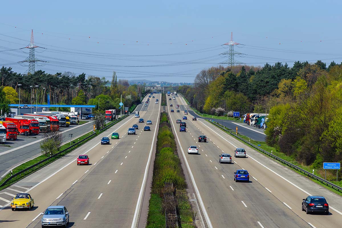 incidenti stradali autostrada macchine