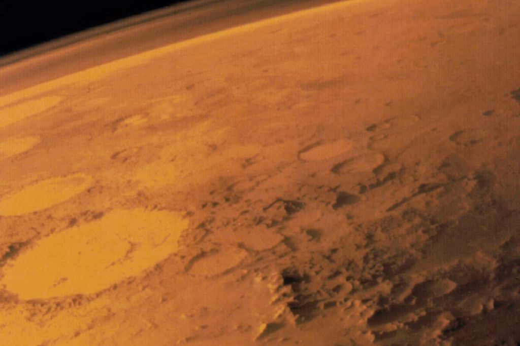 Marte: nuove ipotesi sull’origine del suo caratteristico colore rosso