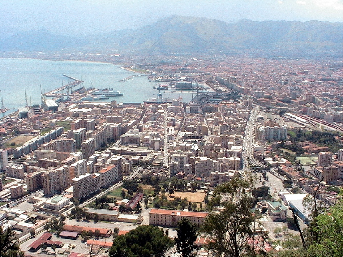 Comunali: prima del ballottaggio, è il momento di Sicilia e Sardegna