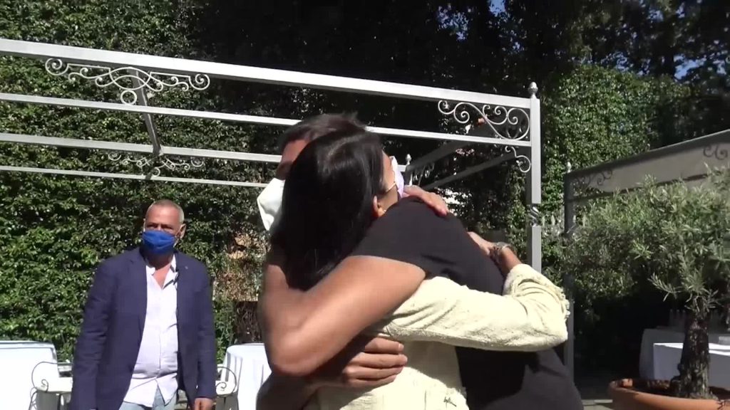 roma, alessandro Di Battista scende in campo a sostegno di virginia Raggi