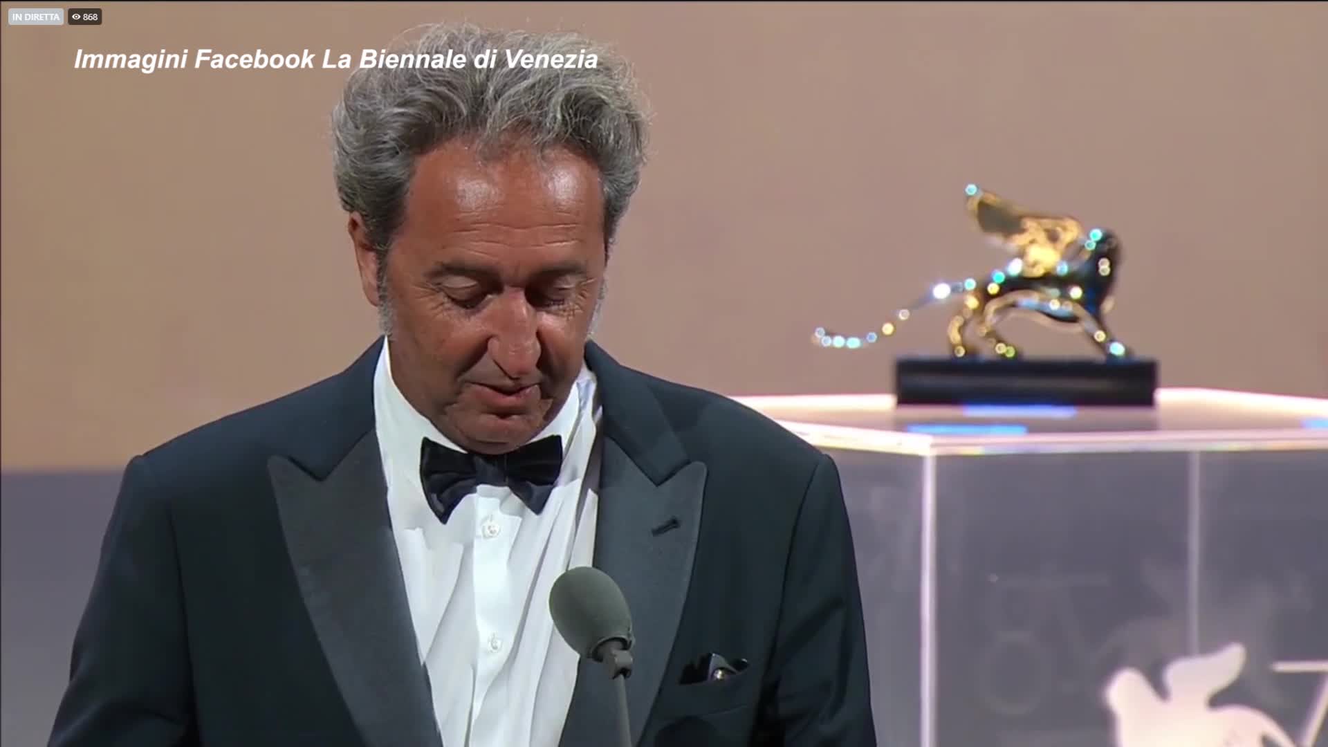 Venezia 78, Sorrentino premiato dalla giuria: discorso e commozione - VIDEO