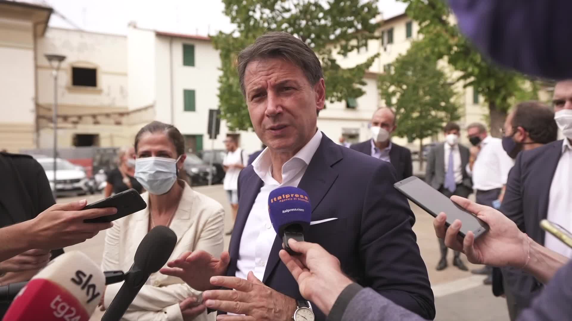 Gkn, Giuseppe Conte: "È scandaloso quanto successo, sono con voi"