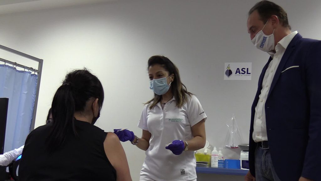 vaccini via alla terza dose in Piemonte