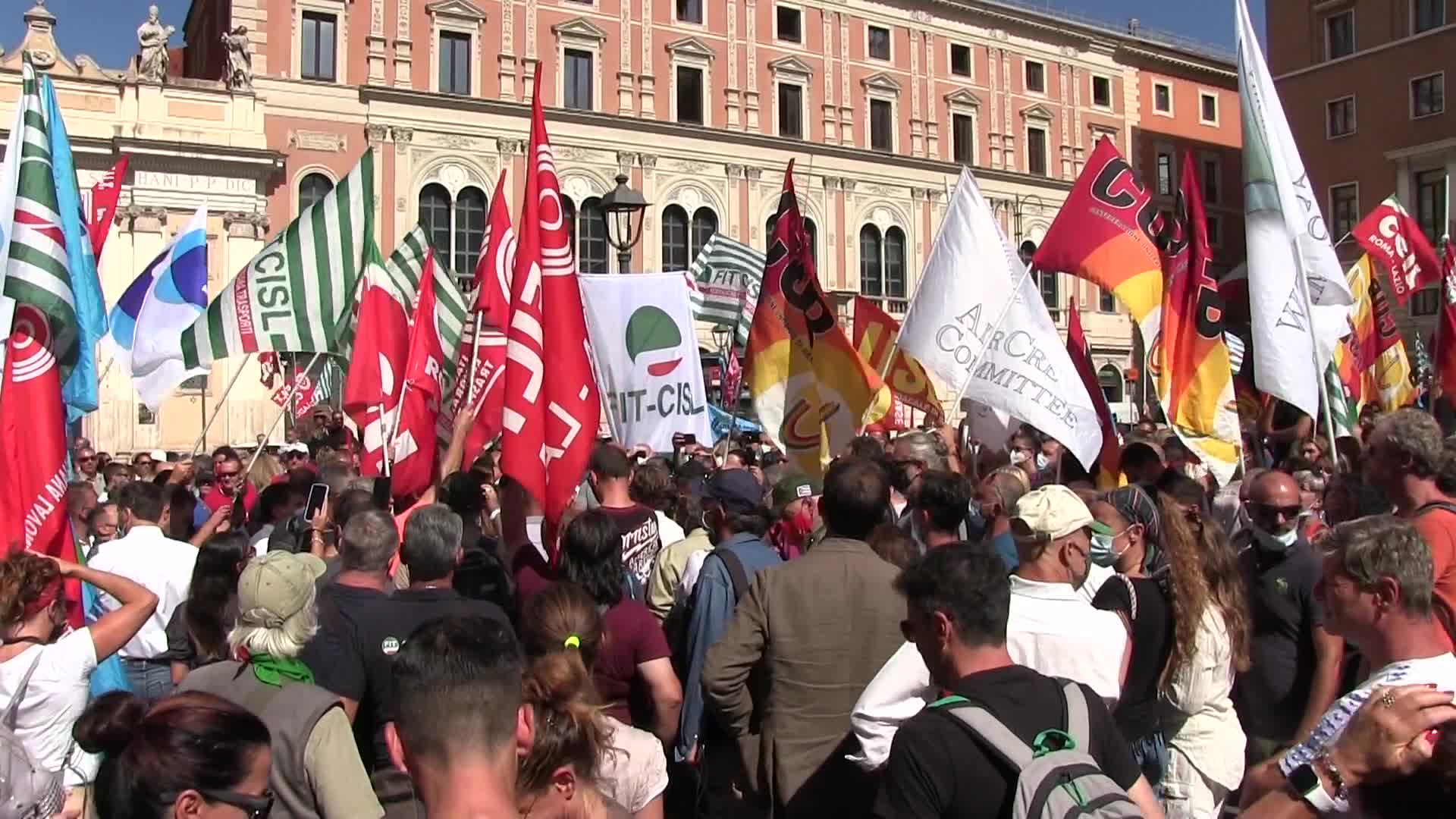 Alitalia, protesta a oltranza dei lavoratori contro il Governo e Ita