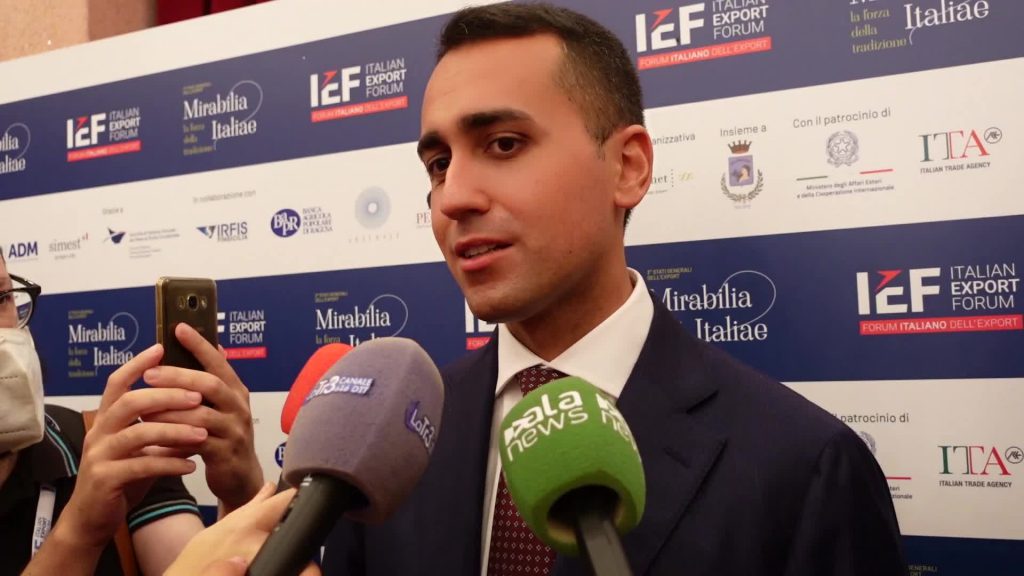 di maio interviene al Forum sull'export