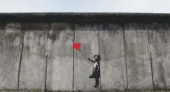 Banksy, torna all’asta la celebre opera “Love is in the Bin”