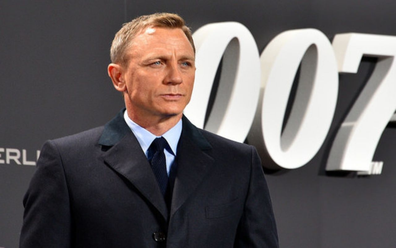 james bond Daniel Craig