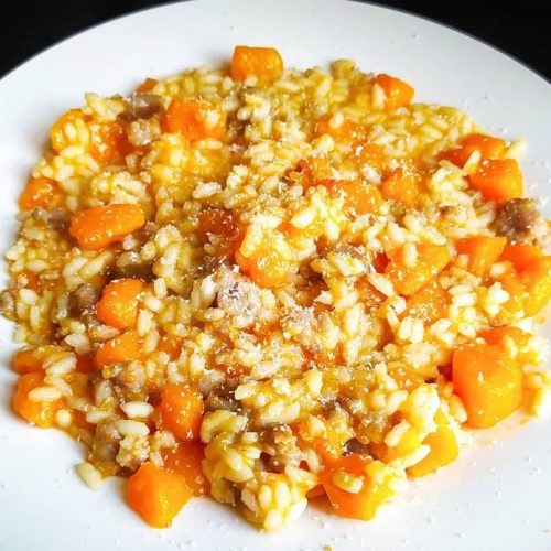 Risotto zucca e salsiccia, la ricetta