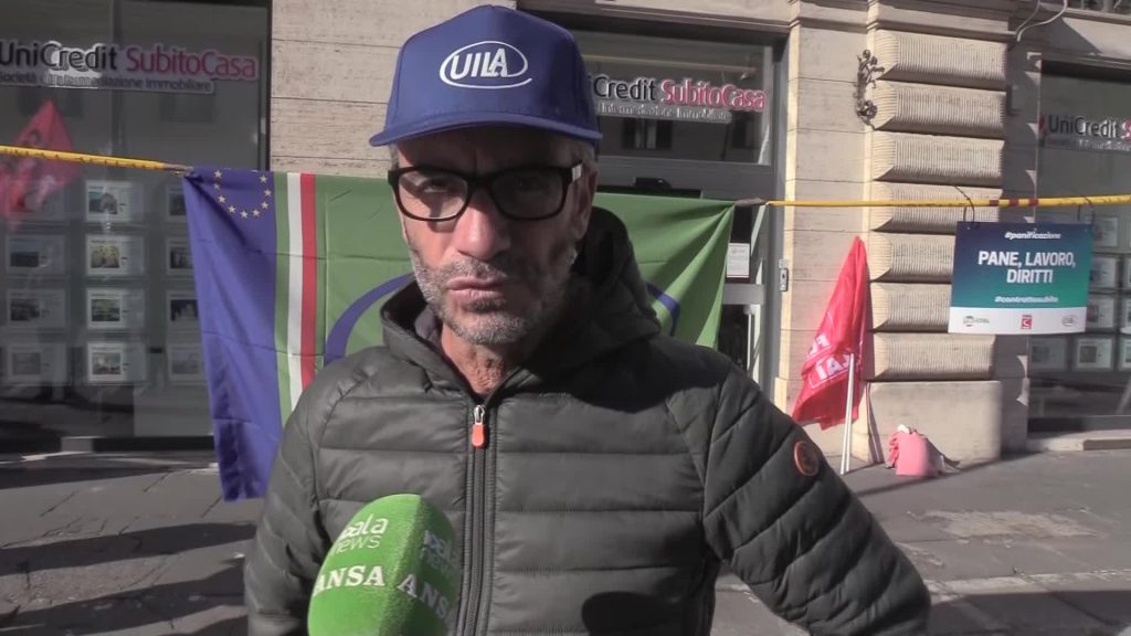 dipendenti dei panifici scendono in piazza