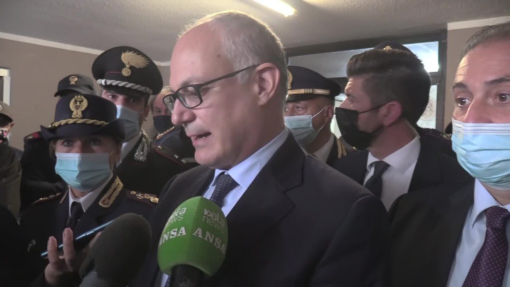 Pnrr, Gualtieri: "Vogliamo cambiare il Paese, sindaci pronti alla sfida"