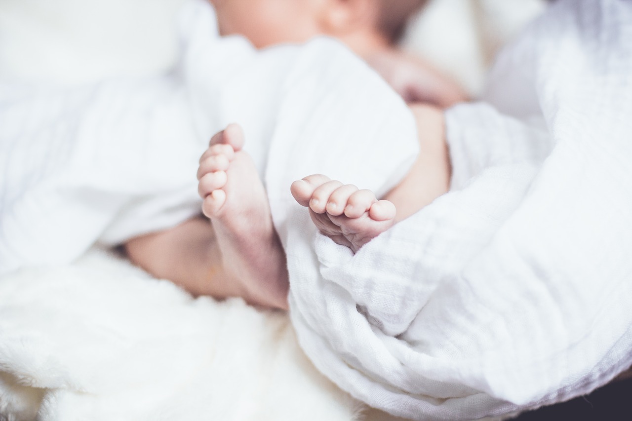 Virus respiratorio sinciziale, in aumento i casi tra i neonati