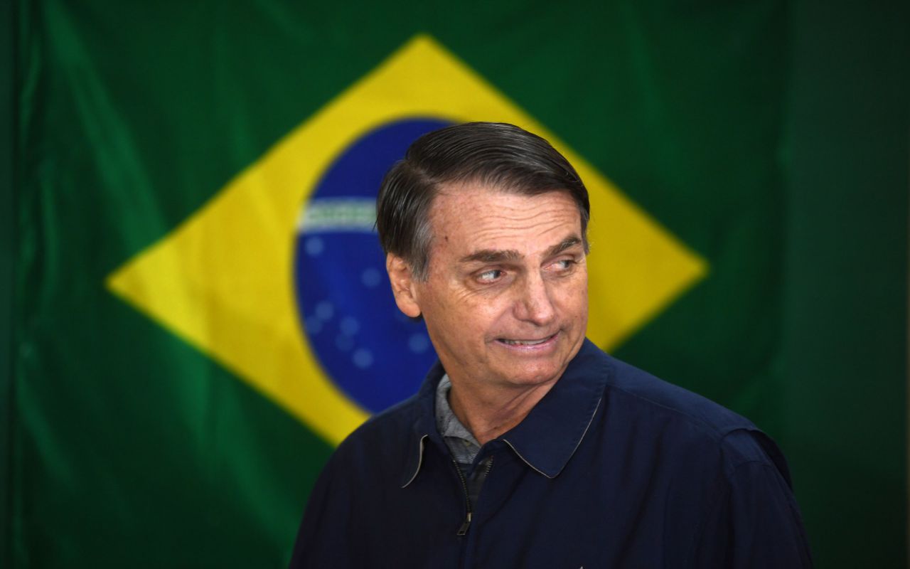 Bolsonaro omaggia la sindaca di Anguillara con l’onorificenza più alta del Brasile