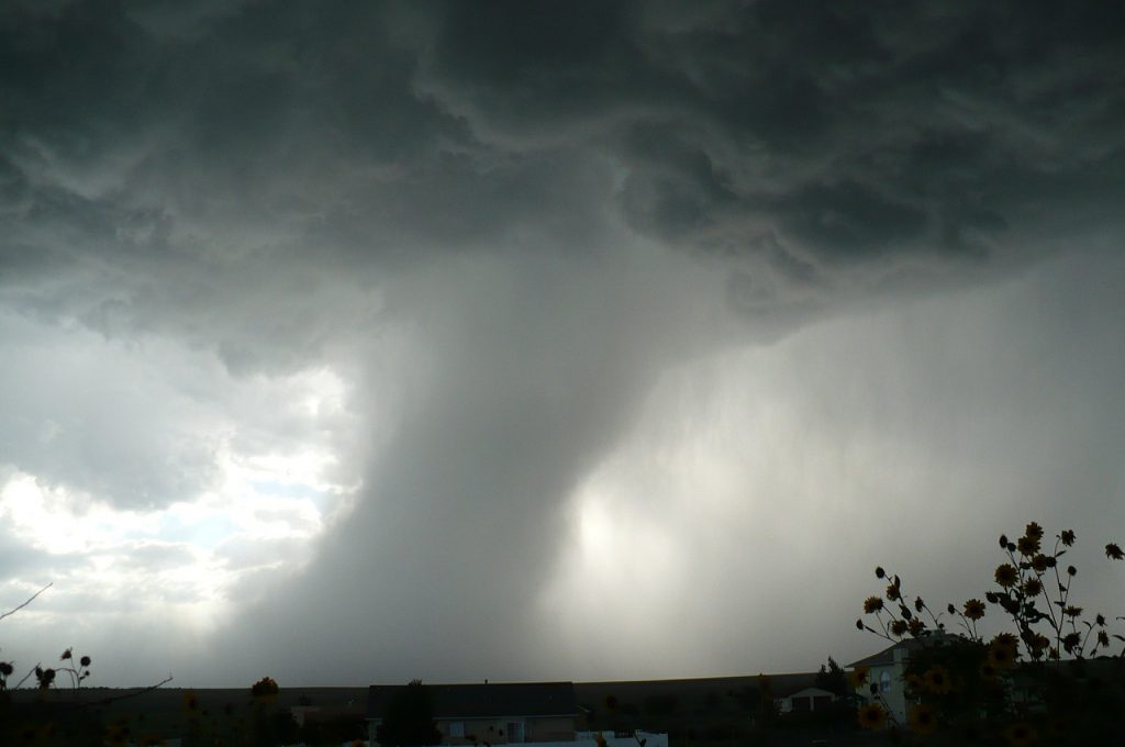 Tornado a Catania: la furia del maltempo dopo l’emergenza dell’Etna