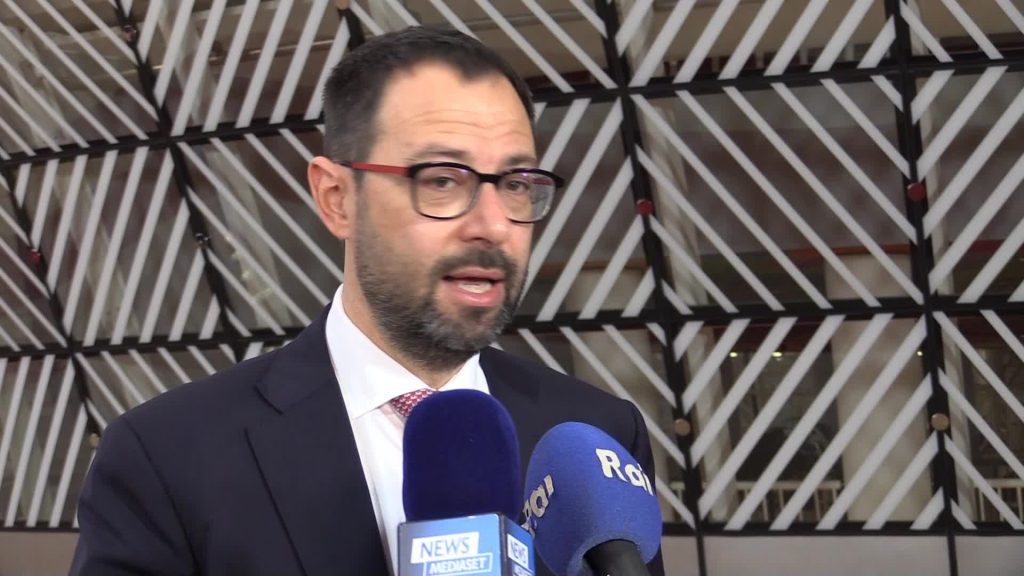 M5s in Europa, Patuanelli: "Sempre ritenuto S&D la nostra casa"