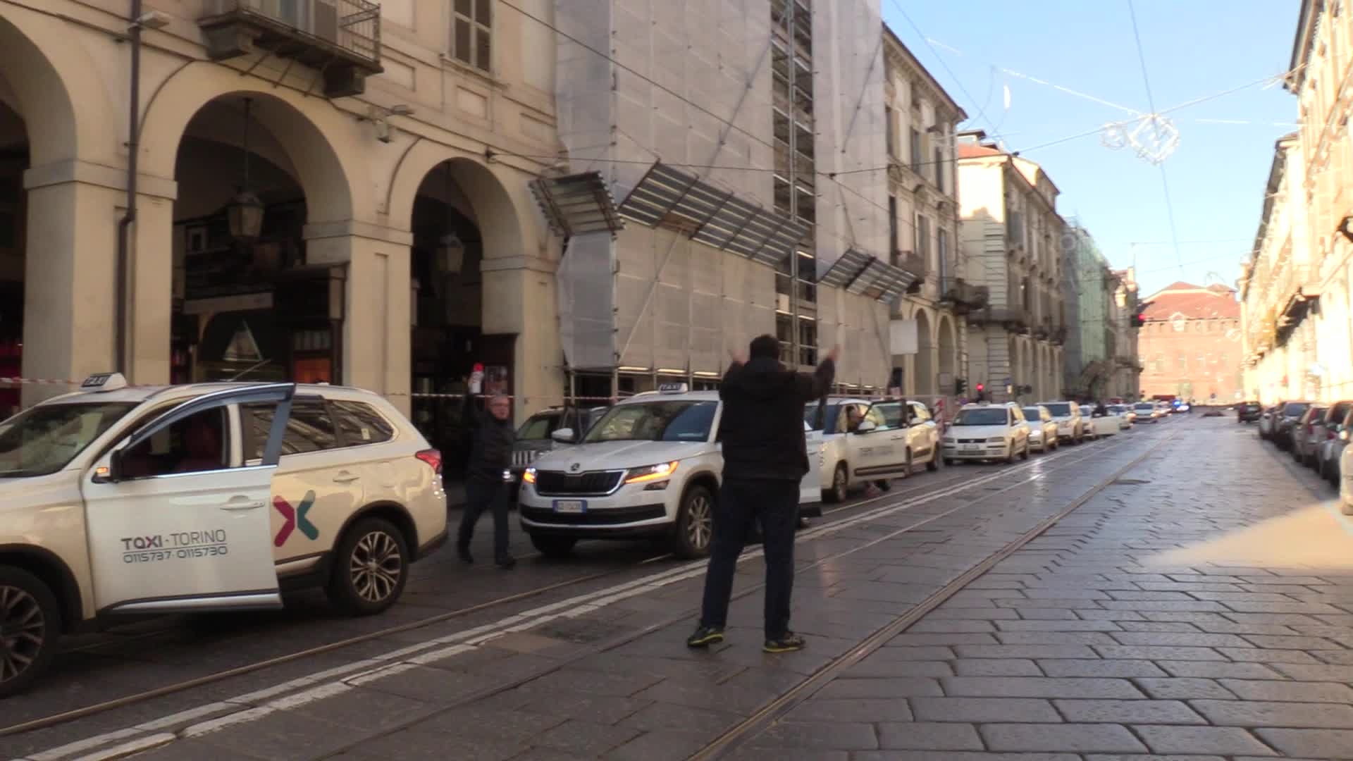 Taxi, oggi è sciopero nazionale: auto ferme in tutta Italia
