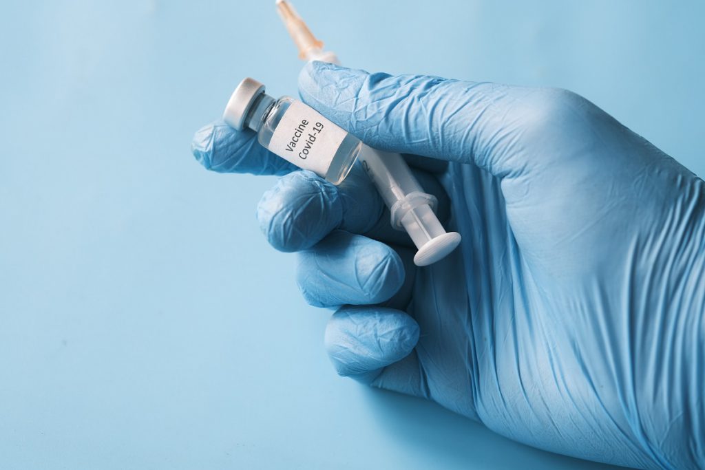 Covid, Iss: “La dose booster protegge al 95% dalla malattia grave”