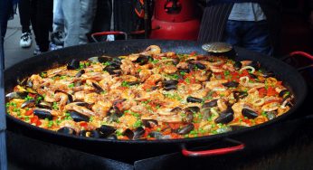 Valencia si ribella alla paella di Jamie Oliver: e lo fa con un decreto