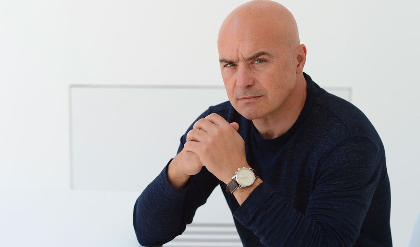 Luca zingaretti da vita al personaggio di Montalbano