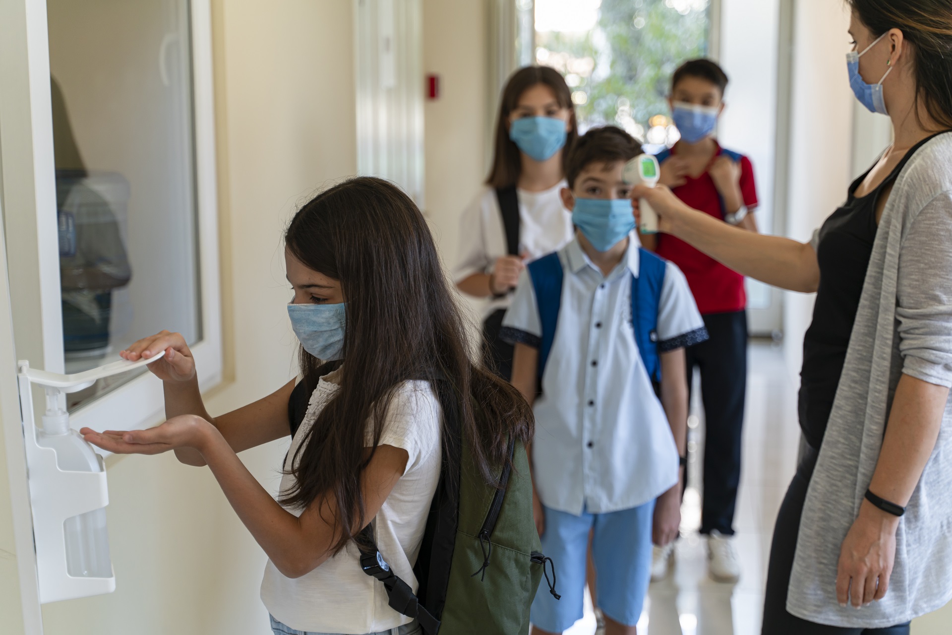 Scuola, oggi il (complicato) rientro in classe: tra incognite Dad e assenze