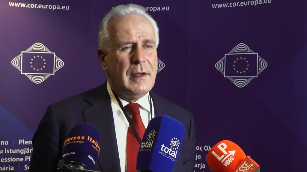 Giani: "La macchina organizzativa sui vaccini è delle Regioni"