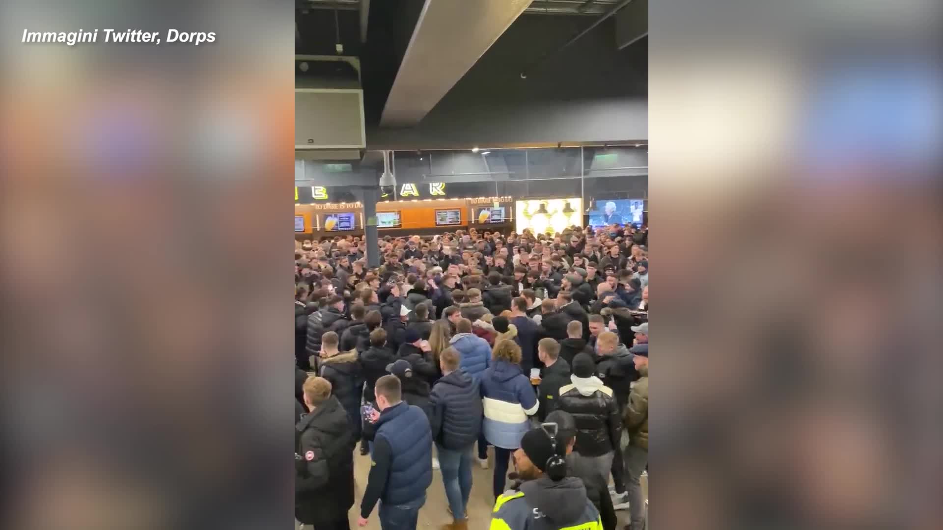 Tottenham, il coro per Antonio Conte è tutto da ridere - VIDEO