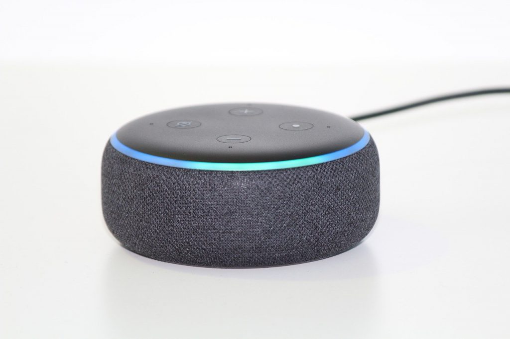 Alexa e la 'challenge' potenzialmente letale: Amazon corre ai ripari