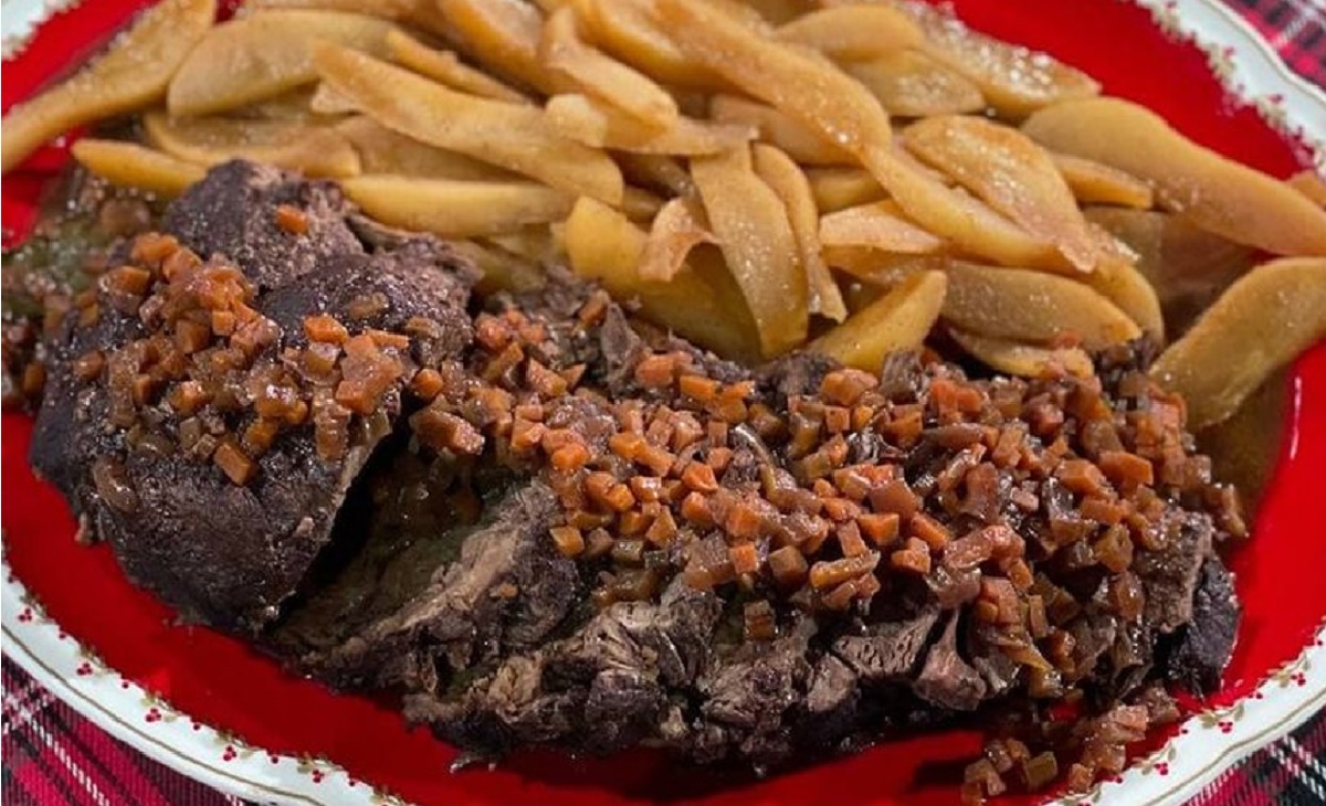 Brasato con pere alla cannella