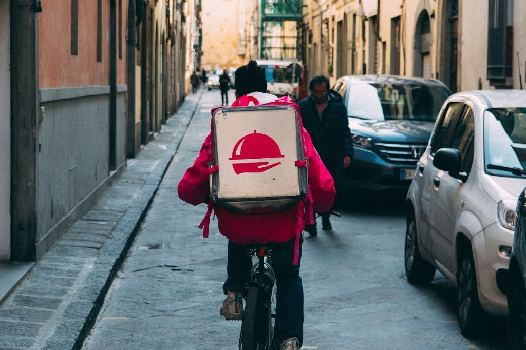 Capodanno in quarantena? Boom di food delivery