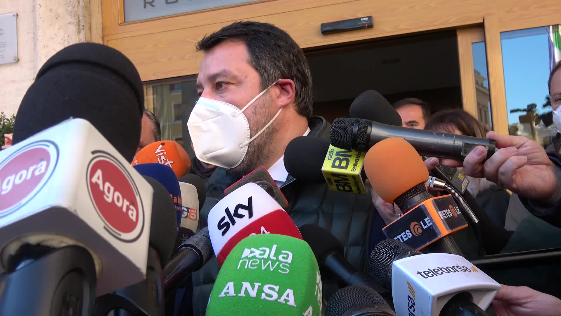 Quirinale, Salvini: "Penso a Draghi premier anche nei prossimi mesi"