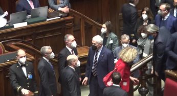 Presidente della Repubblica, si vota a Montecitorio: abbracci per Casini