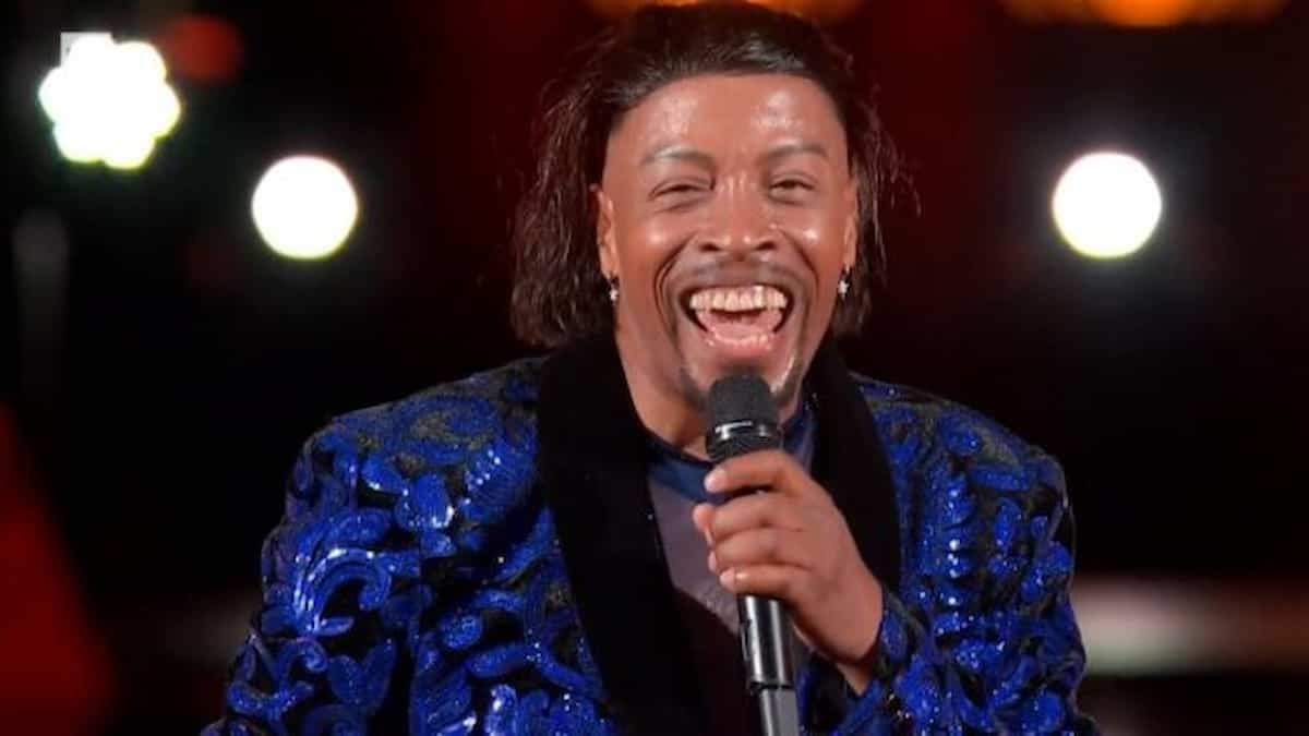 Russell Russell, età, carriera, vita privata: chi è il cantante protagonista a