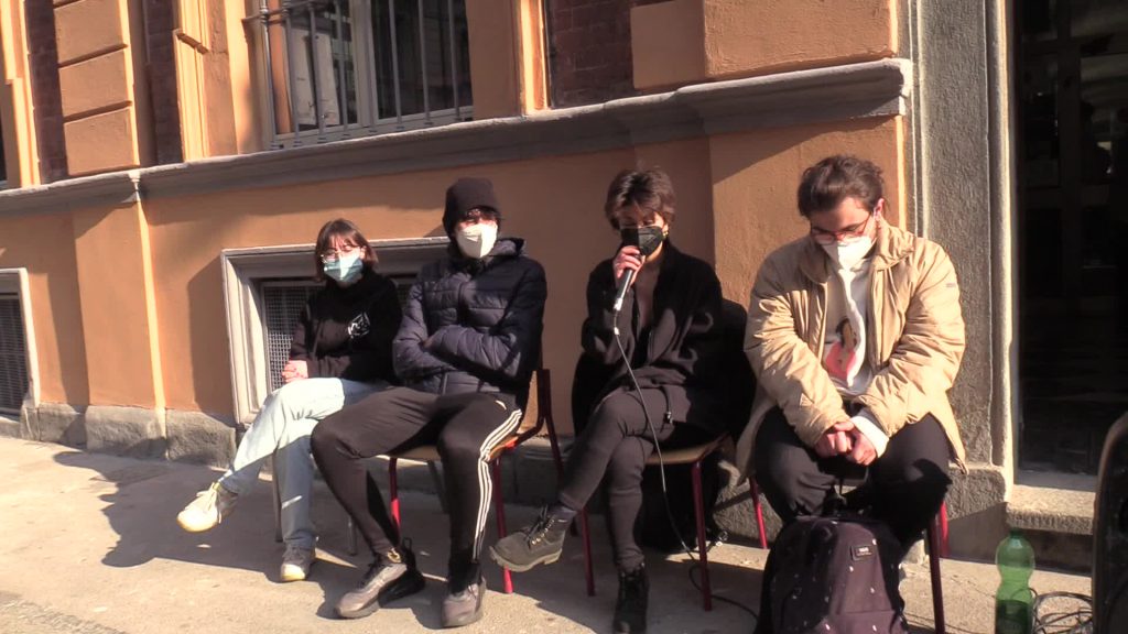 studenti di torino contro lamorgese
