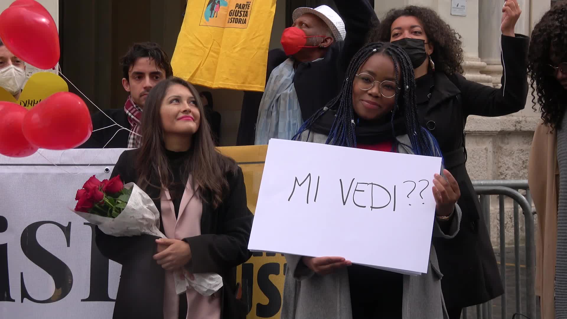 San Valentino: "Italia dimmi di sì", il flashmob per riforma legge cittadinanza