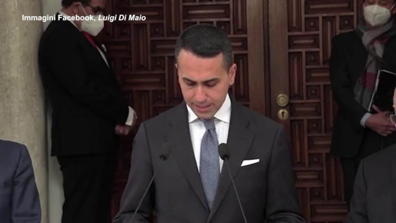 Luigi Di Maio da Algeri: "Italia vicina a Ucraina, aumentare sanzioni"