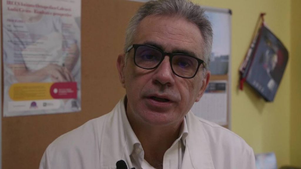 No vax, Pregliasco: "Per ora solo leoni da tastiera, temo però un'aggressione fisica"